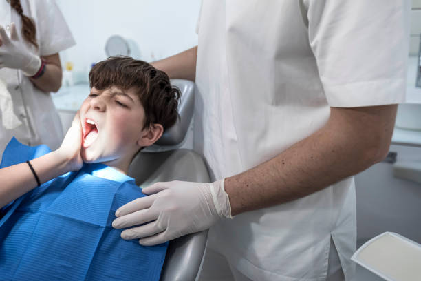 Best Cracked Tooth Emergency Dentist  in Mount Morris, IL